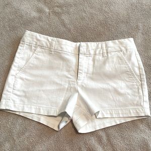 Women's white shorts size 28